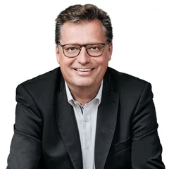 Bernd  Senn