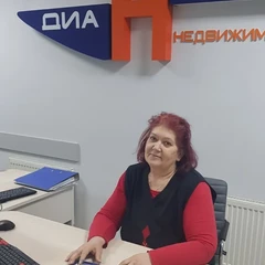 Nina Volcek