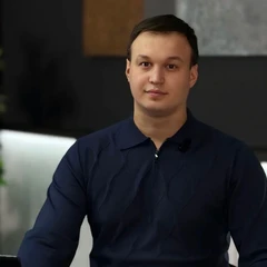Максим Казнадей