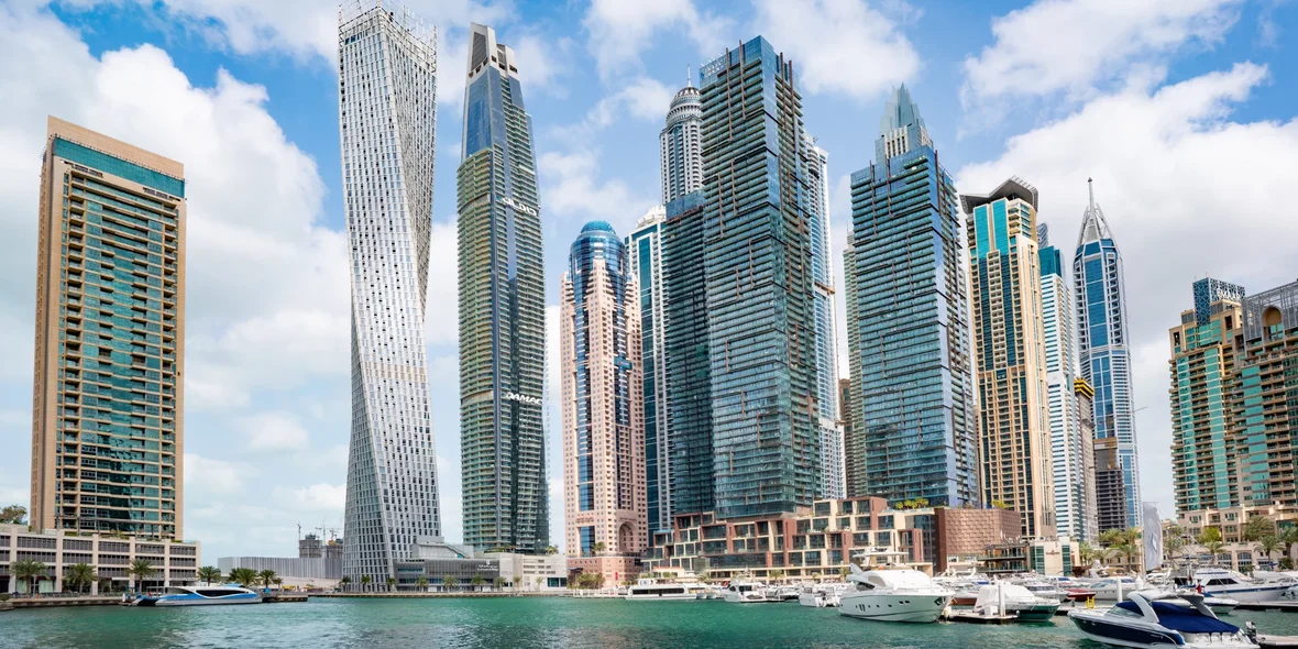 panoramic view of Dubai's skyscrapers