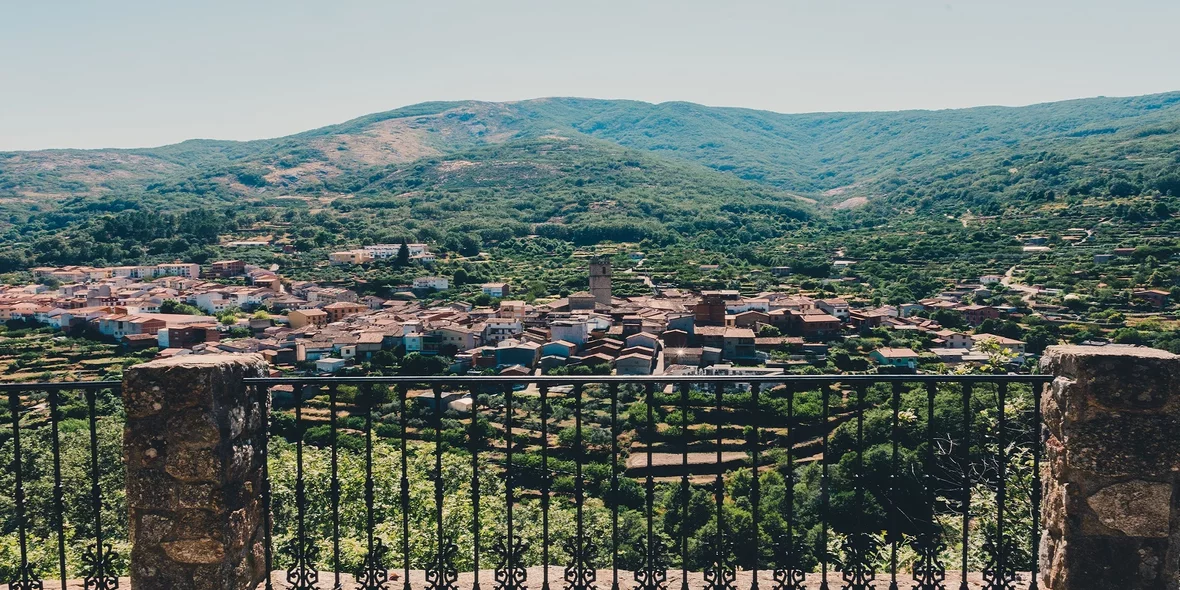 Вид на деревню в Испании
