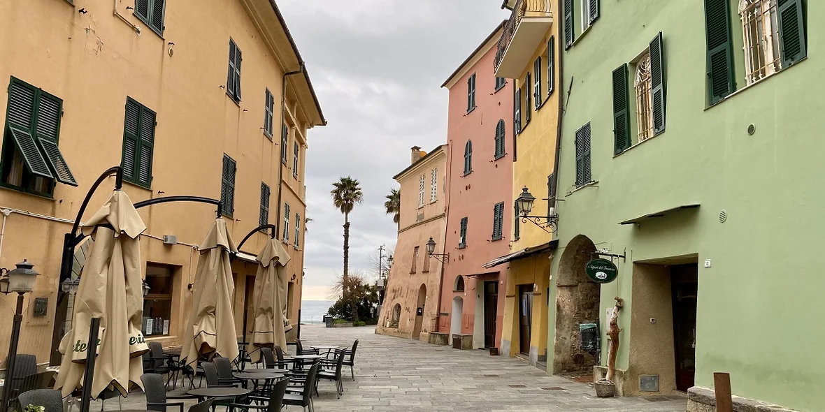 Houses in the Italian countryside