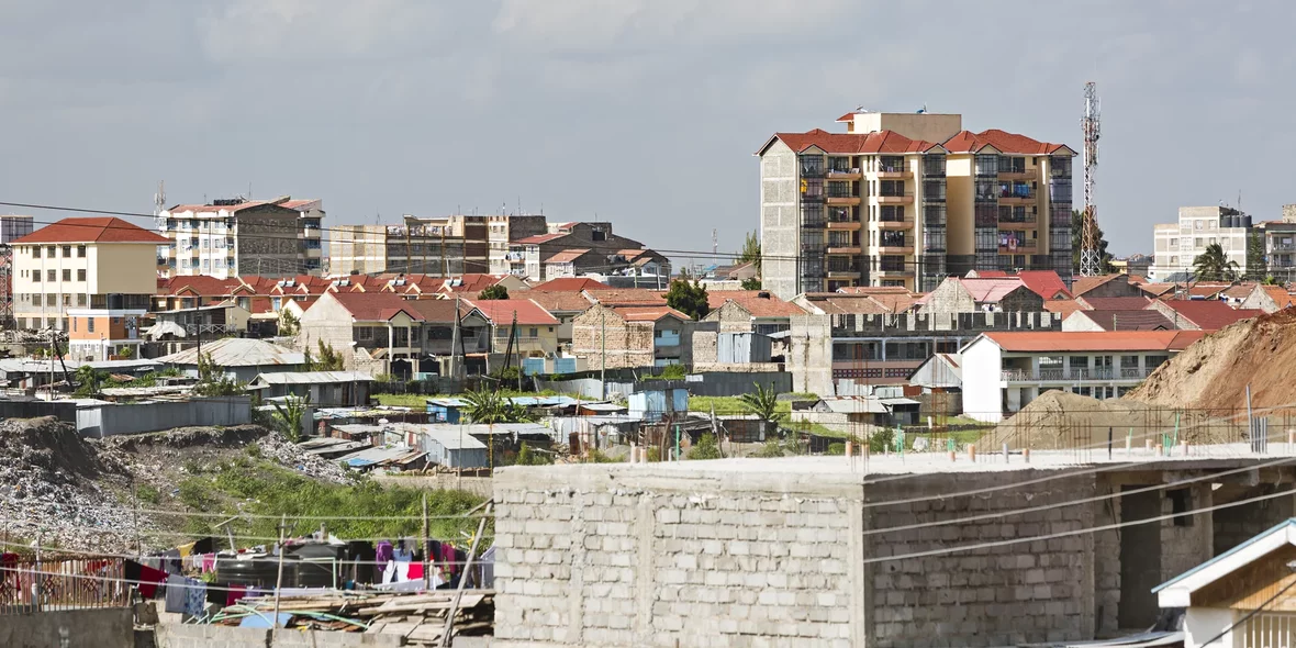 Кения, вид на трущобы в Найроби