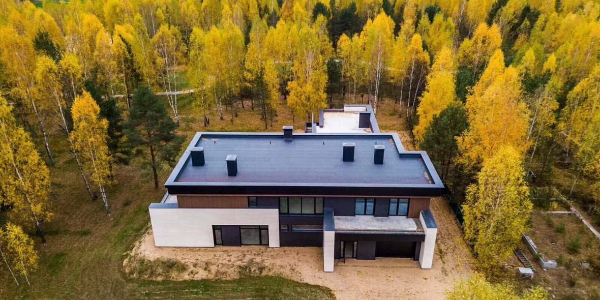 A view from above of a modern house without renovation in Belarus