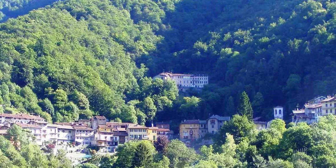 Горное поселение Квиттенго в Италии