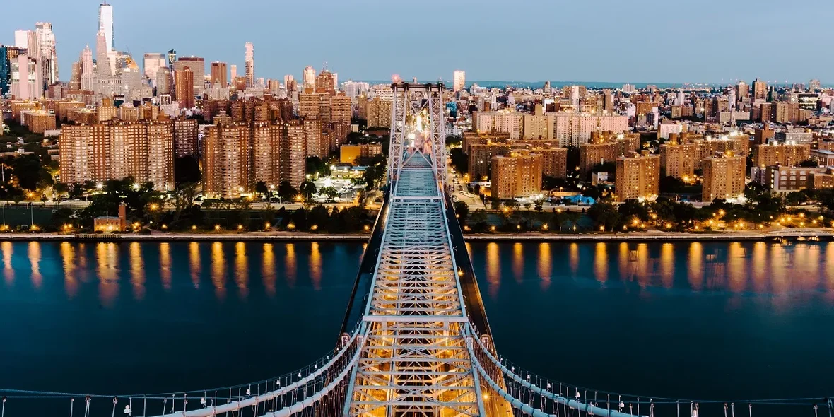 Bridge and buildings in New York, USA