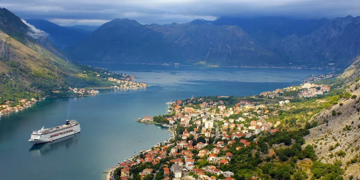 «Законы Черногории позволяют обеим сторонам сделки чувствовать себя в безопасности». О процедуре покупки недвижимости в стране