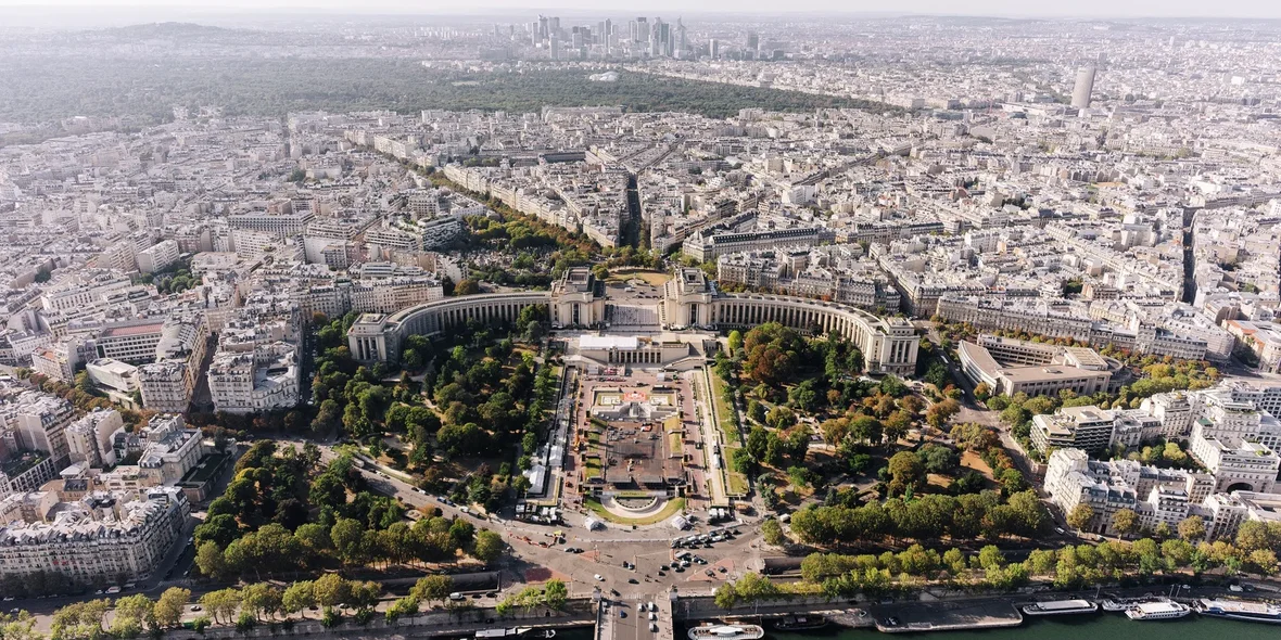 Vue aérienne de la Tour Eiffel