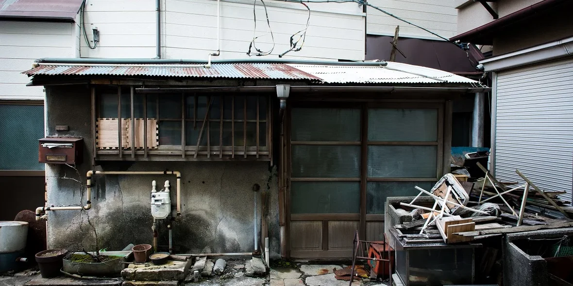 Abandoned house in Japan.