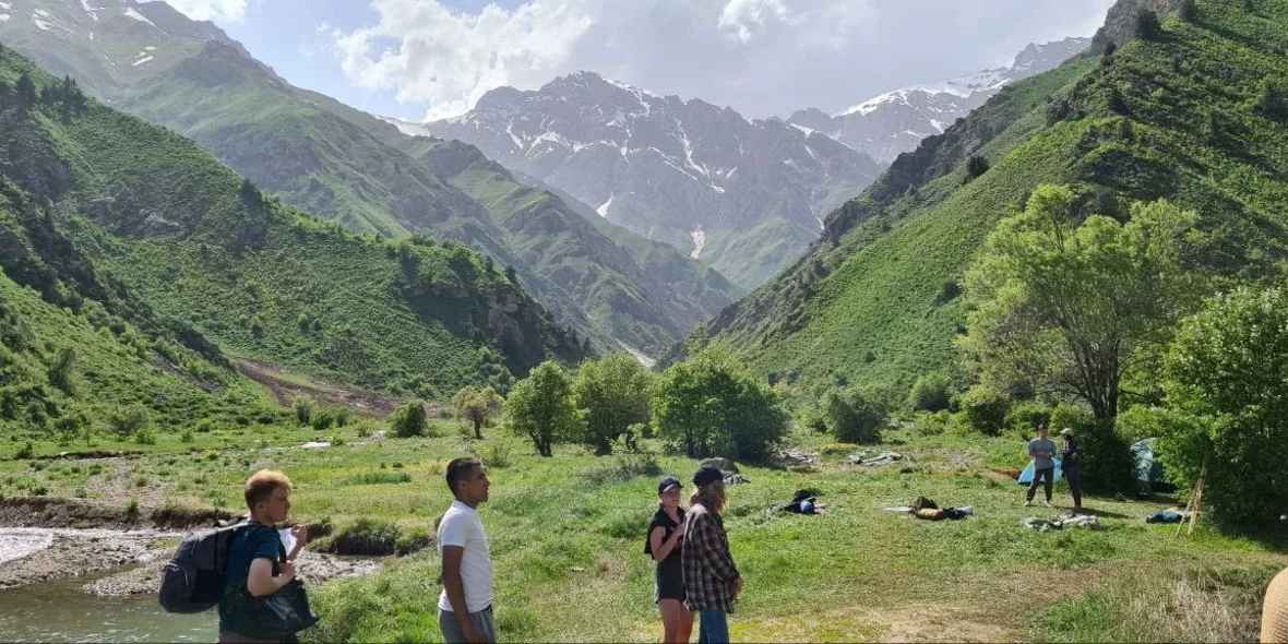 горы в Узбекистане