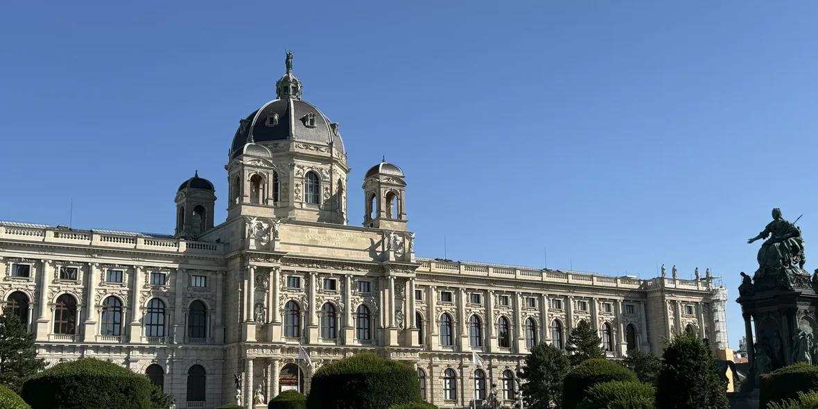 Maria Theresa Square, Vienna