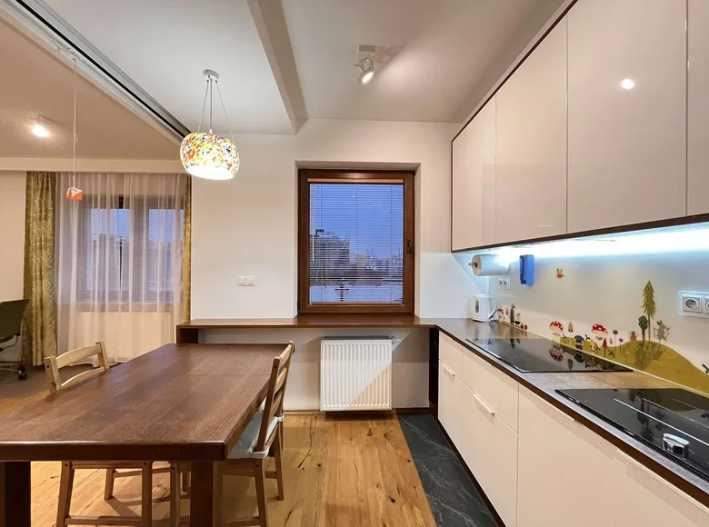 Mieszkanie 2 pokoi 53 m² w Warszawa, Polska