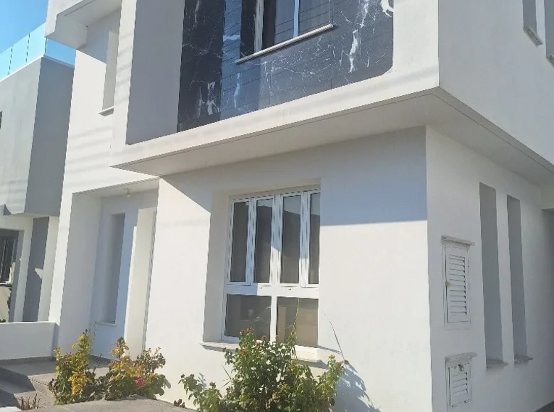 3 bedroom house 185 m² Livadia, Cyprus