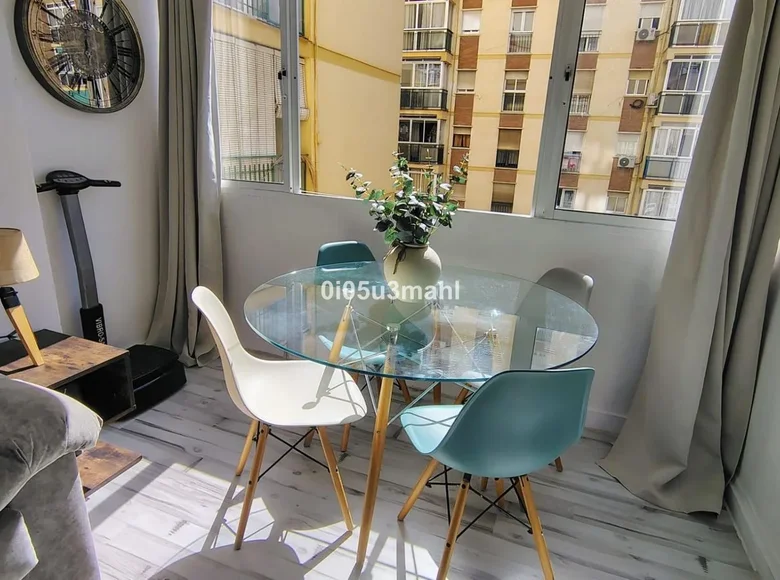 3 bedroom apartment 74 m² Malaga, Spain