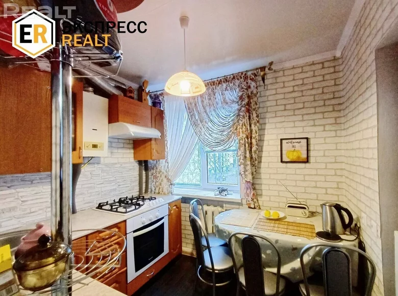 Квартира 1 комната 30 м² Кобрин, Беларусь