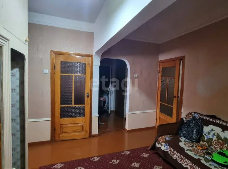 Kvartira 4 xonalar 90 m² Samarqandda