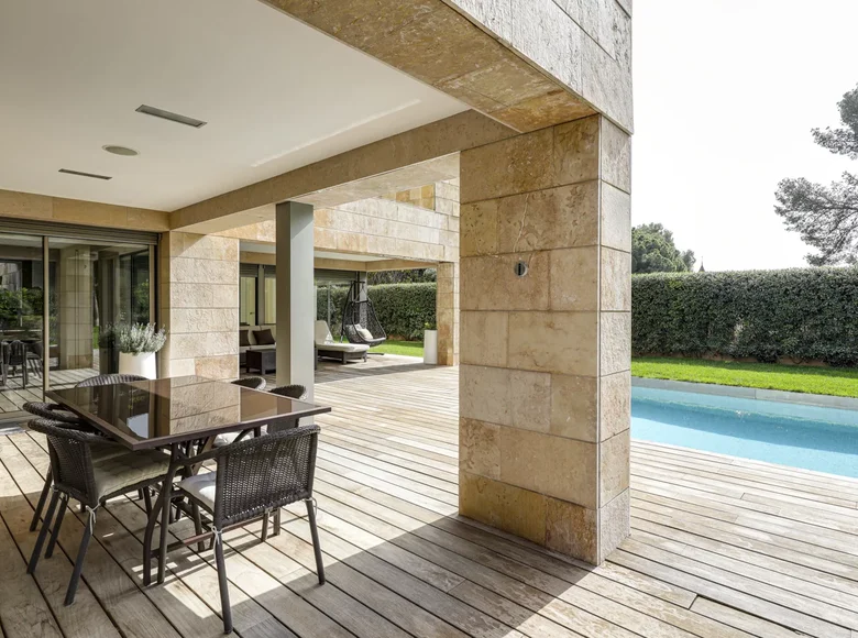 7 bedroom house 900 m² Barcelones, Spain