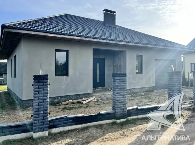 House 145 m² Kamianica Zyravieckaja, Belarus