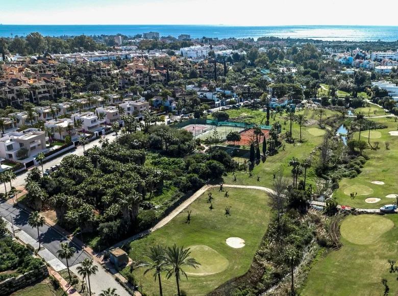 Mieszkanie 6 pokojów  Estepona, Hiszpania