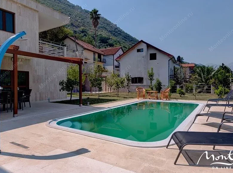 Villa de 4 dormitorios 372 m² Kotor, Montenegro