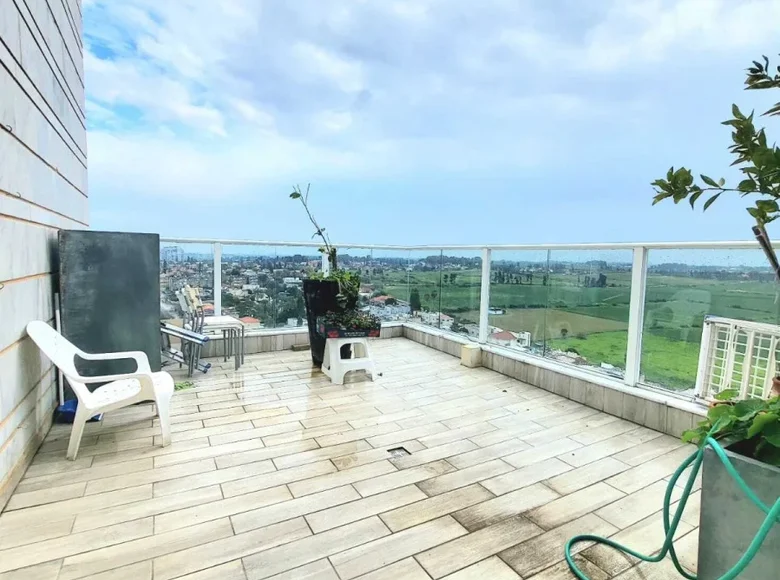 Mieszkanie 3 pokoi 80 m² Hadera, Izrael
