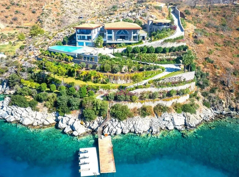 Villa de 6 habitaciones 2 400 m² Bodrum, Turquía