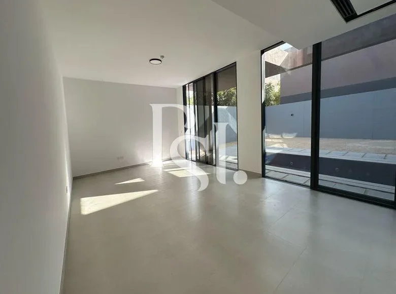 5 bedroom villa 622 m² Sharjah Emirate, UAE