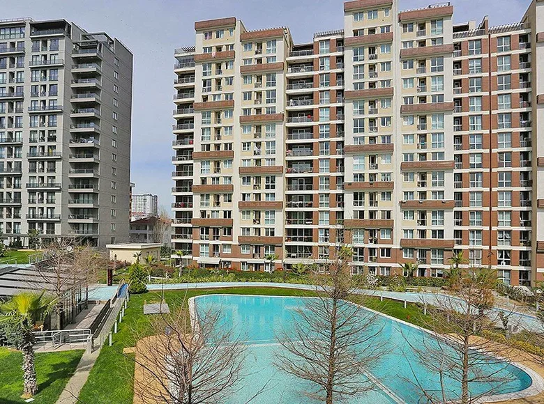 Квартира 3 комнаты 105 м² Эсеньюрт, Турция