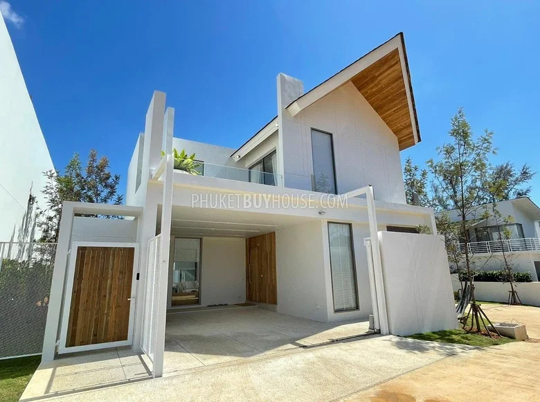 3 bedroom villa 368 m² Si Sunthon, Thailand