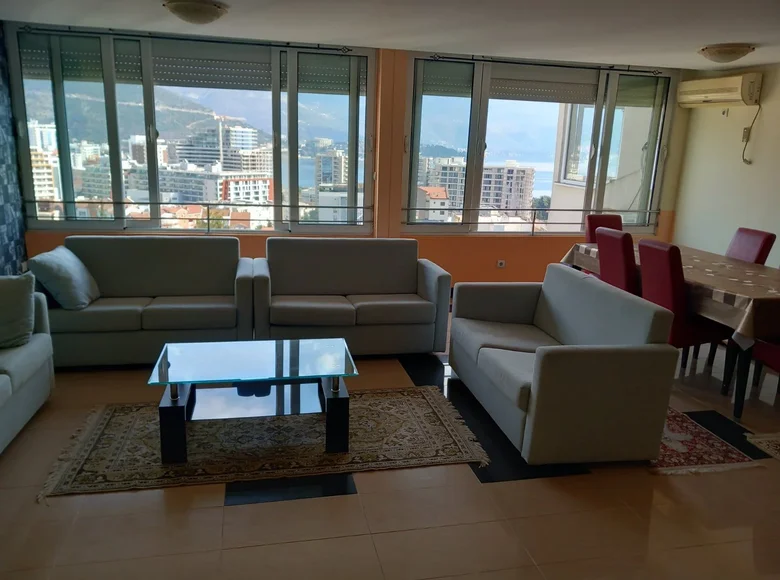 2 bedroom apartment 85 m² Budva, Montenegro