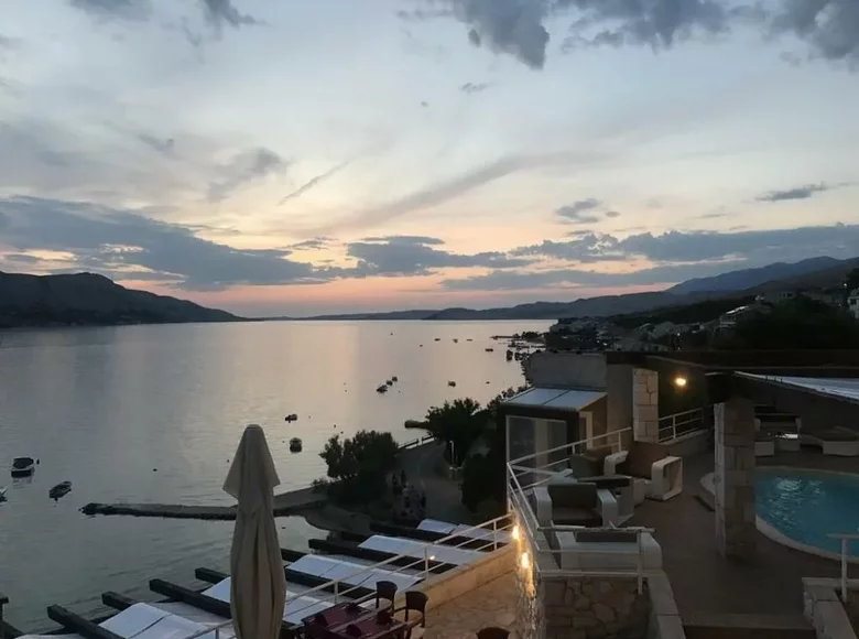 Hotel 1 500 m² in Town of Pag, Croatia