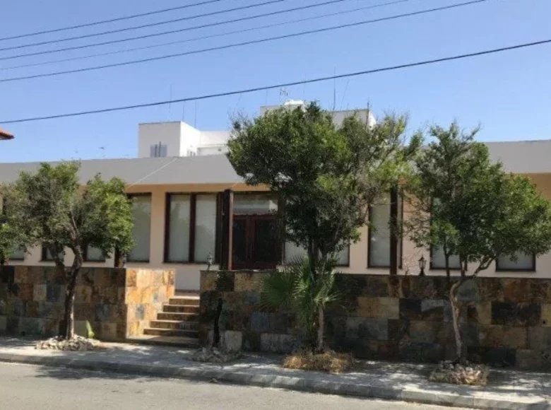 Tienda 525 m² en Nicosia, Chipre