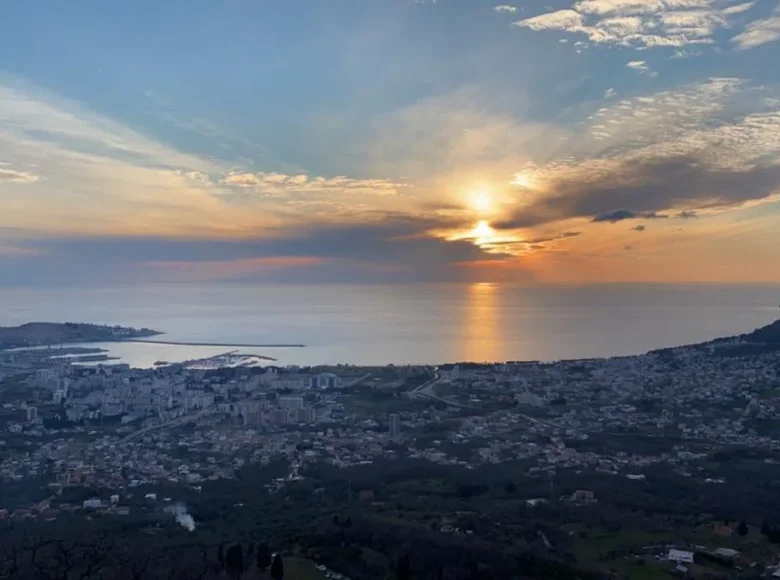 Grundstück  Bar, Montenegro