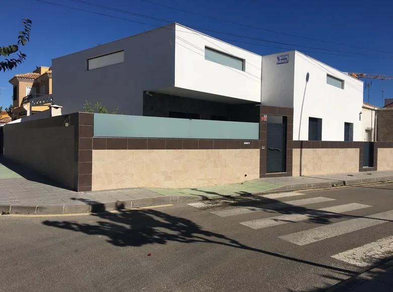 4 bedroom apartment 120 m² Pilar de la Horadada, Spain