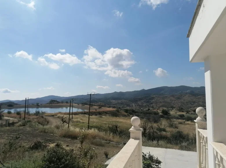 4 bedroom house 270 m² Eptagoneia, Cyprus