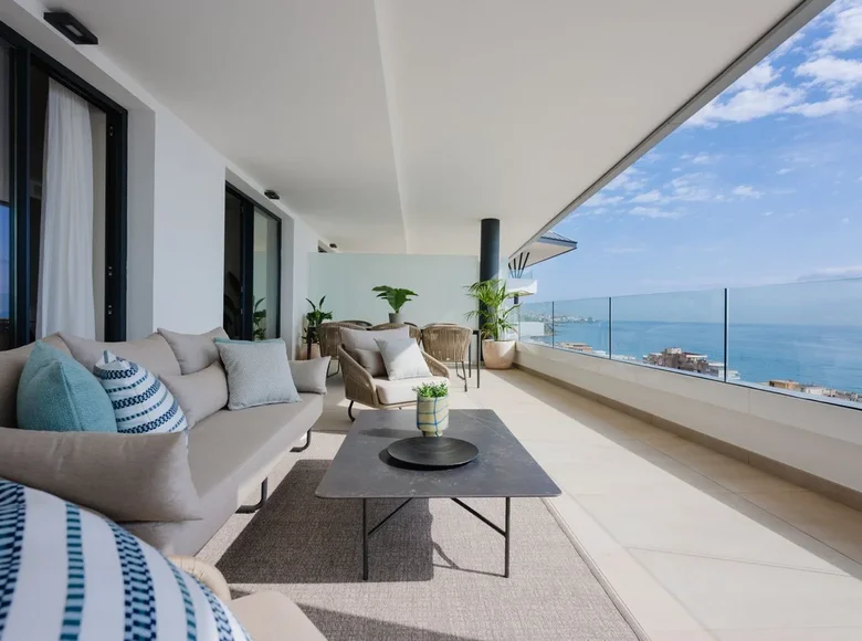 3 bedroom apartment  Fuengirola, Spain