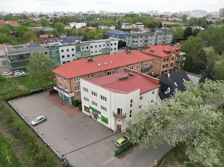 Propiedad comercial 1 200 m² en Varsovia, Polonia