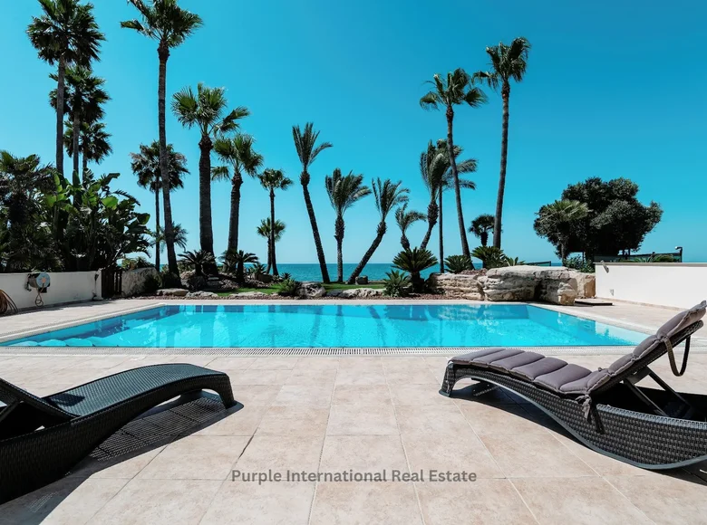 4 bedroom Villa 271 m² Larnaca District, Cyprus