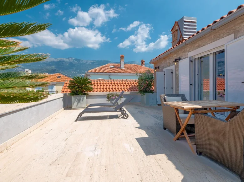 Apartamento 6 habitaciones 192 m² Budva, Montenegro