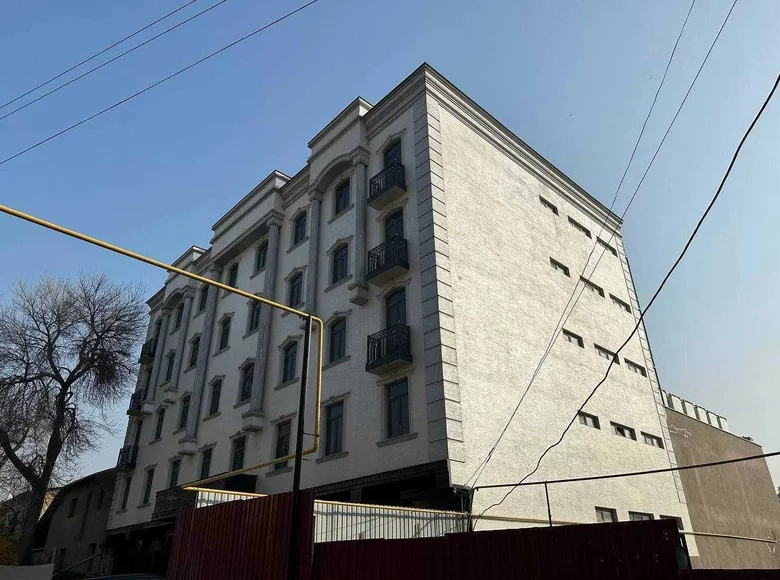 Коммерческое помещение 3 600 м² Ташкент, Узбекистан