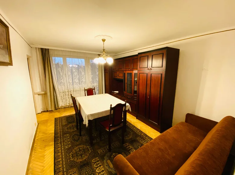 Mieszkanie 3 pokoi 55 m² w Kraków, Polska