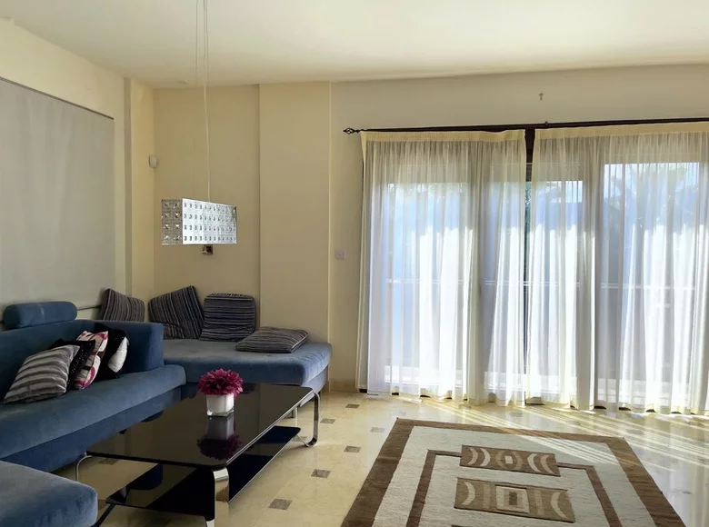5 bedroom house 480 m² Asgata, Cyprus