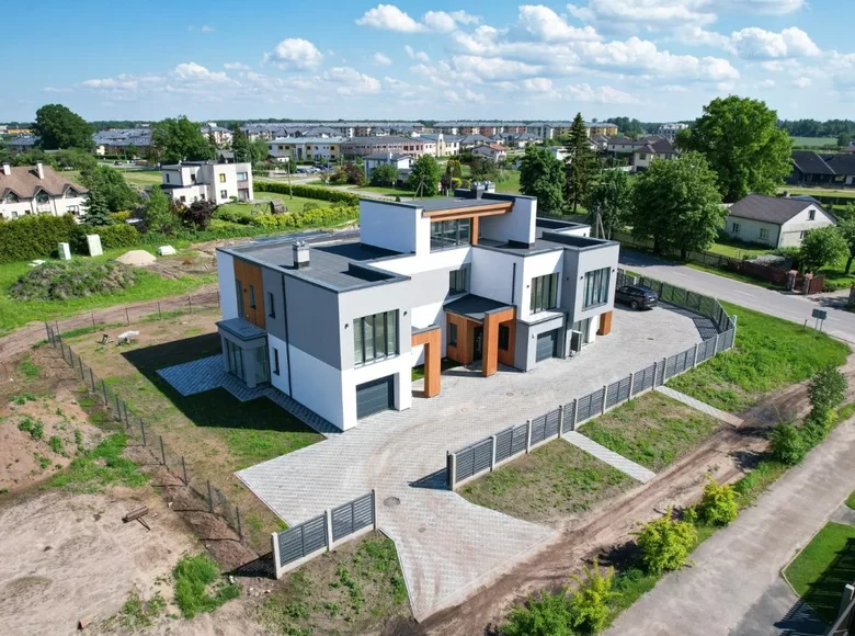 Casa 4 habitaciones 185 m² Marupes novads, Letonia