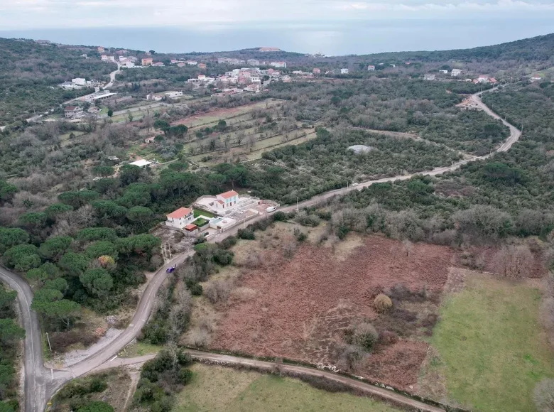 Atterrir  Zagora, Monténégro