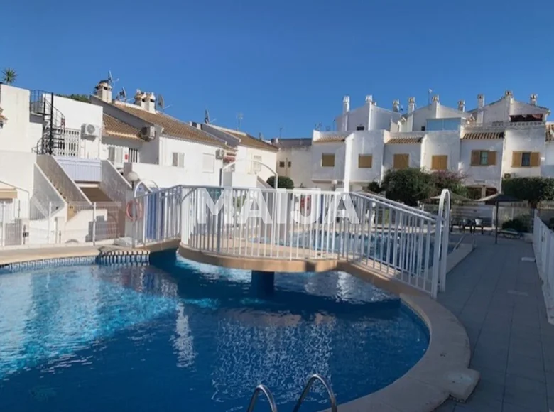 Mieszkanie 3 pokoi 42 m² Torrevieja, Hiszpania