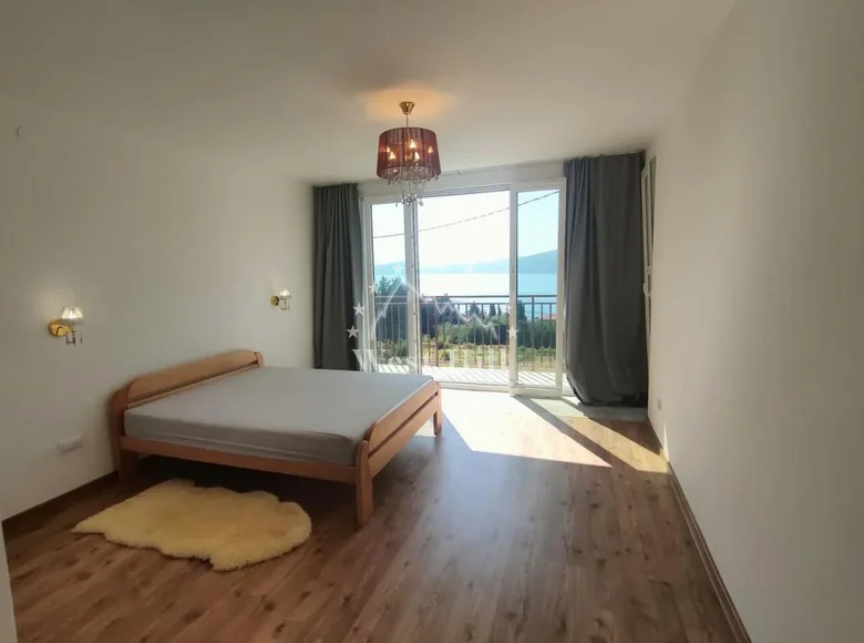 Haus 4 Zimmer 300 m² Baosici, Montenegro