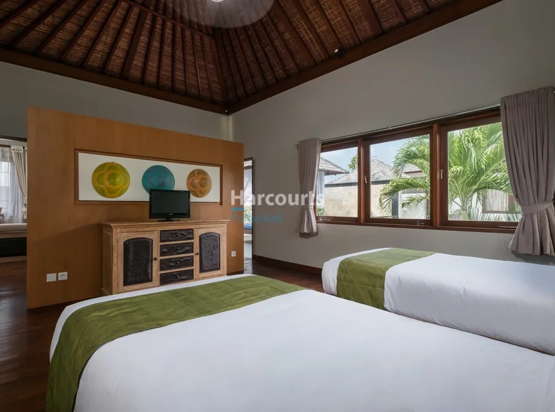 Вилла 2 спальни 217 м² Kerobokan, Индонезия