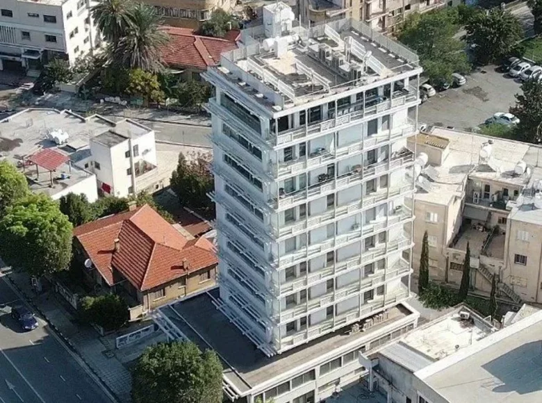 Mieszkanie 3 pokoi 180 m² Lakatamia, Cyprus