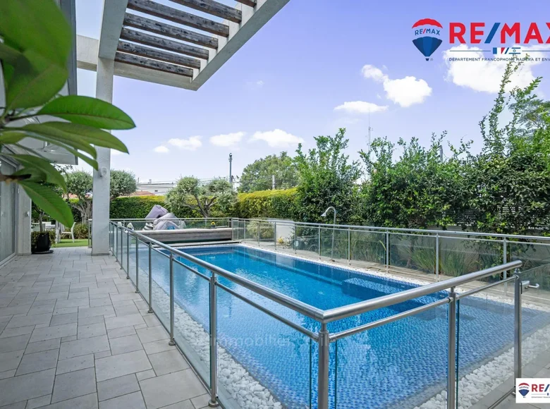 Apartment 8 m² in Herzliya, Israel