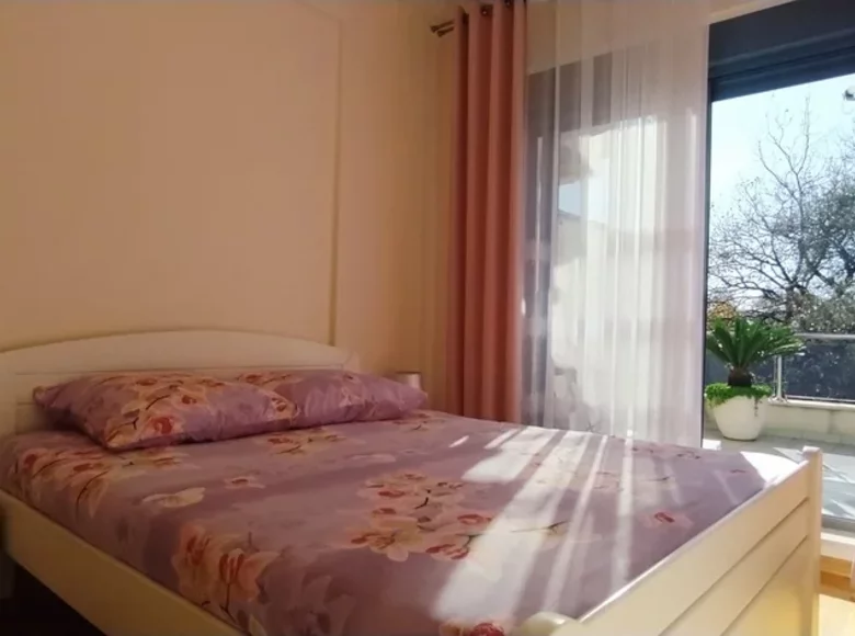Mieszkanie 1 pokój 76 m² Becici, Czarnogóra